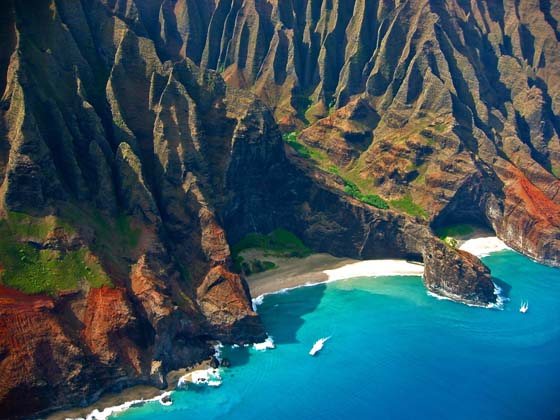 Honopu Arch in Na'Pali Coast State Park